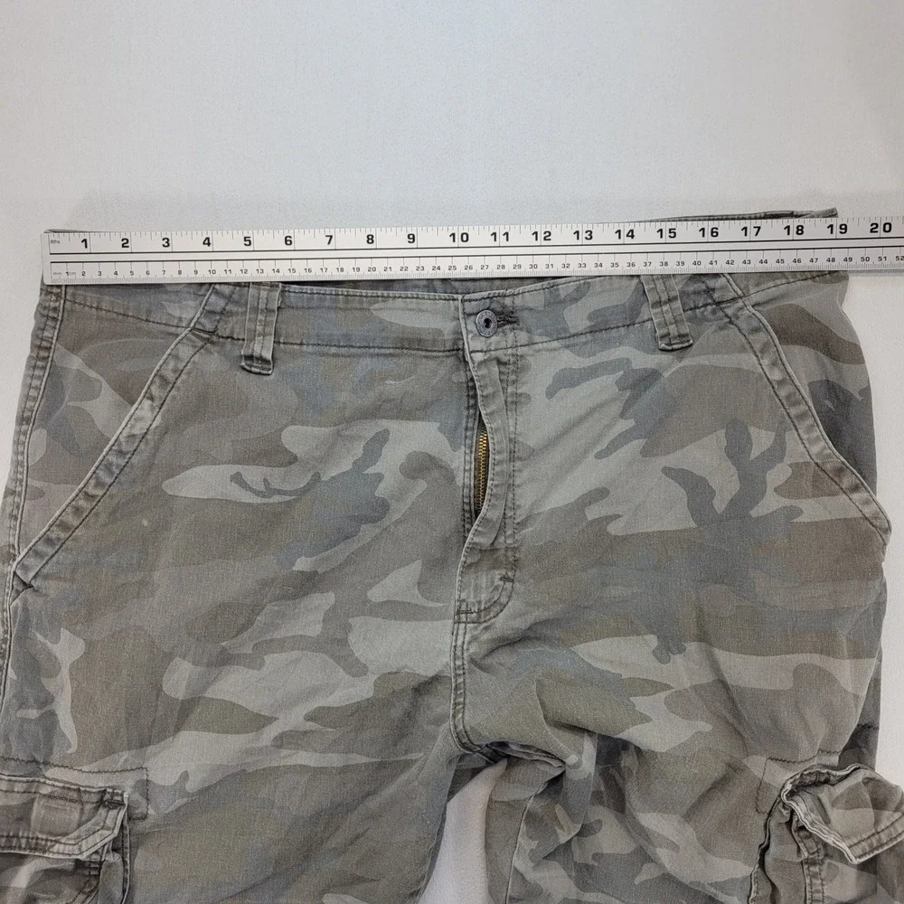 Wrangler Cargo Pants Mens 38x32 Green Camo Regular Taper Stretch Utility